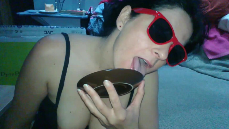 Toilet Mommy: Fantazja porno z jedzeniem. Jedzenie spermy