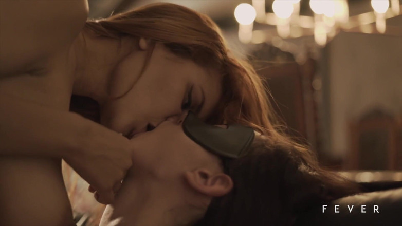 Fever Films: Ongelooflijk gepassioneerde lesbische seks
