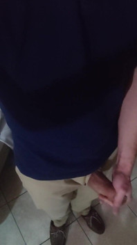 Masturbace s oblečením