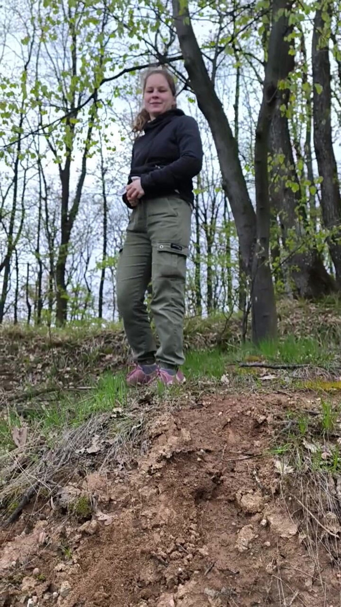 FenekManul: Pee on the Little Sidehill
