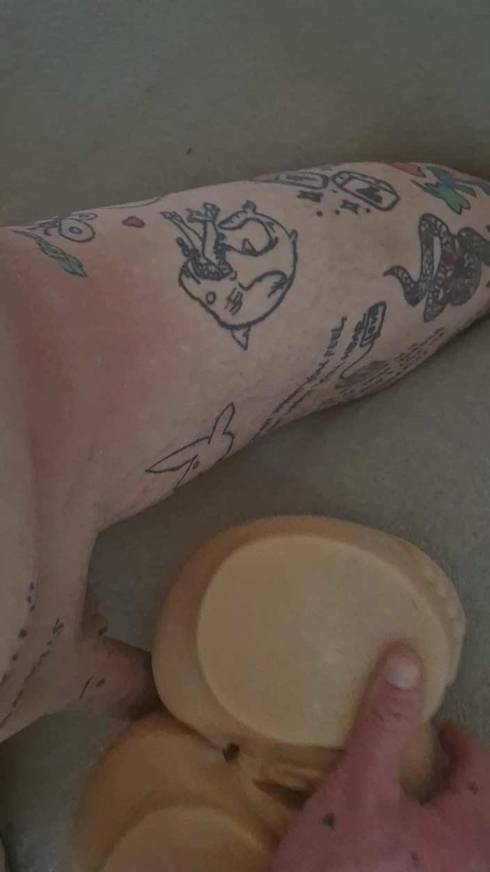 Lonelyme: Primul meu videoclip, jucându-mă cu un tors