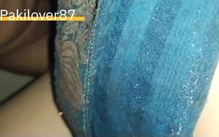 Paki Lover: La zia vicina è venuta a casa mia per un po 'di...