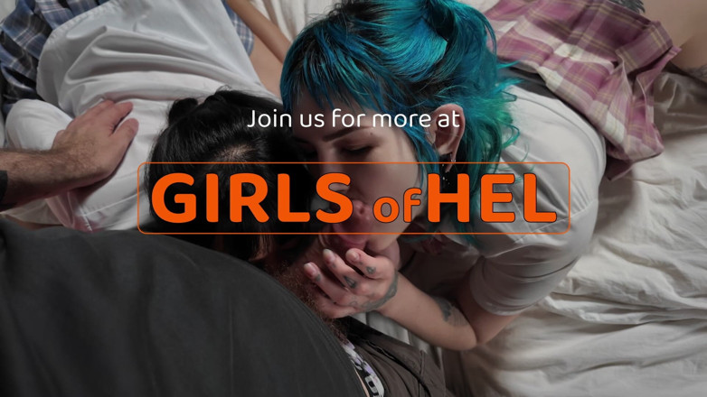 Girls of Hel: Tesão universitária gata perdeu suas aulas e fez sessão pornô...