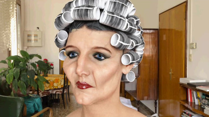 Mature Futanari Lovers: Conflitto con la nonna