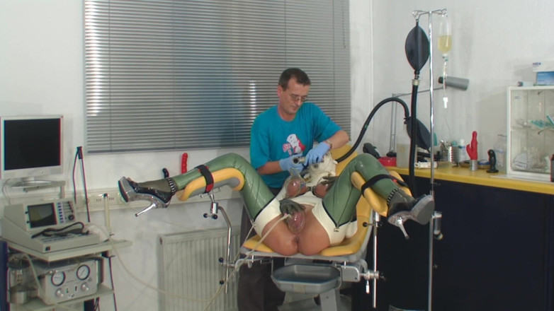Rubber & Clinic Studio - 1ATOYS: Heavy Rubber Masturbation with Vacuum Pumps