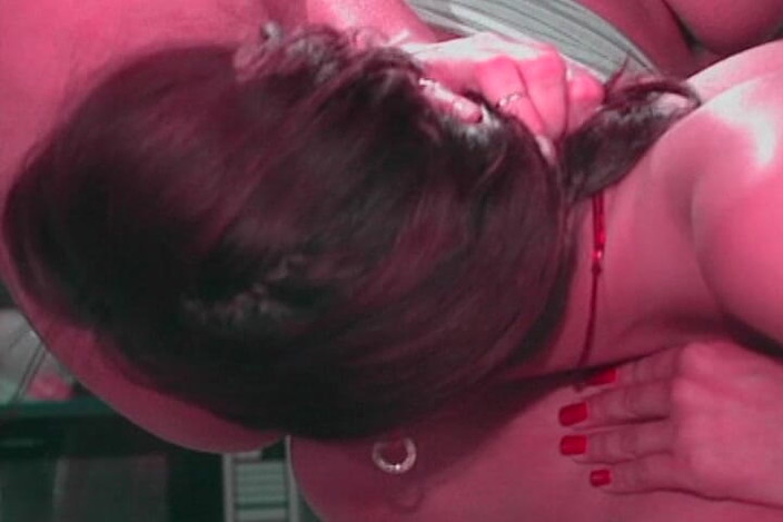 THAGSON RETRO: Lesbian Bottle Stretching Dripping Pussy Wide Open