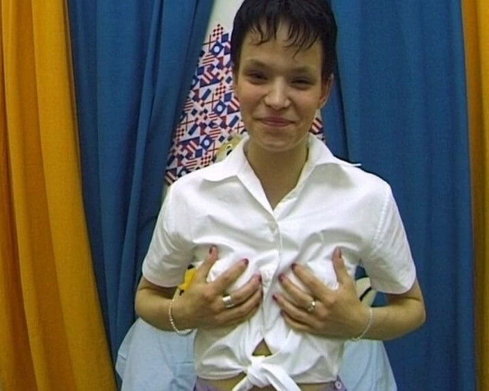 YOUR FIRST PORN: 이상한 시시는 조용하지만 흥분한 편입니다