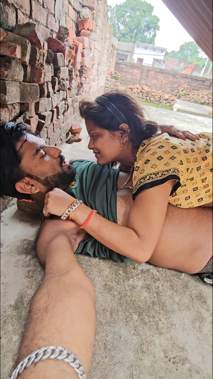 Aalox: Indian New Desi Hot Village Girl Sex in Home