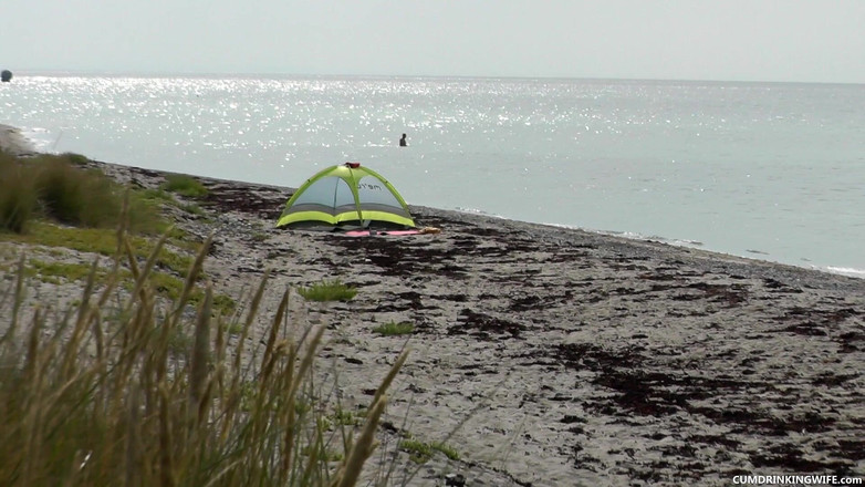 Cumdrinking Wife: Creampie-gangbang am strand - teil 2