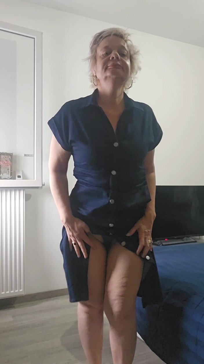 Sofy13: Striptease of a MILF Slut