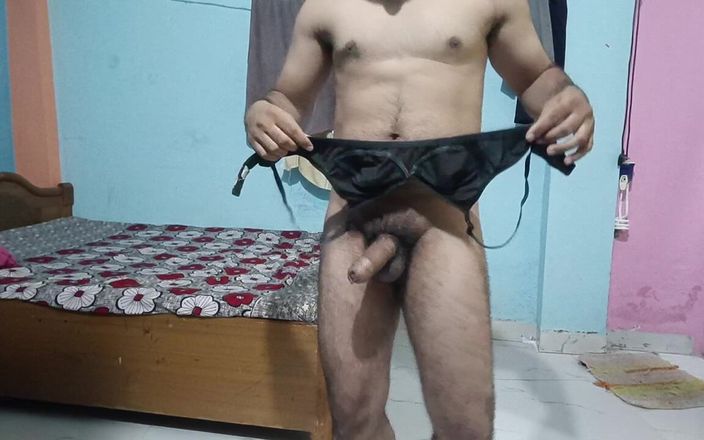 LovedSunsine1990: Setelah aku mandi, aku memijat penisku