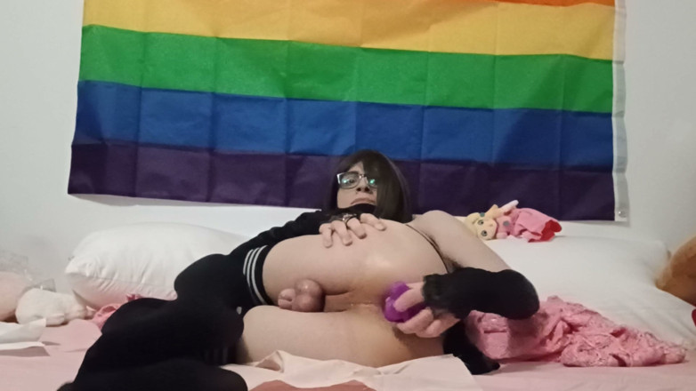PrincessTheo6: Princesstheo si diverte rinchiuso in castità