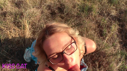 KissCat: Vero sesso all'aperto alla pecorina pov & pompino salivoso sborra in...