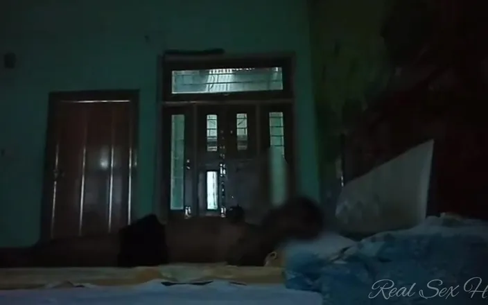 Real sex hub: Indian Real Shop Maid Cheating Sex with Owner in Her...