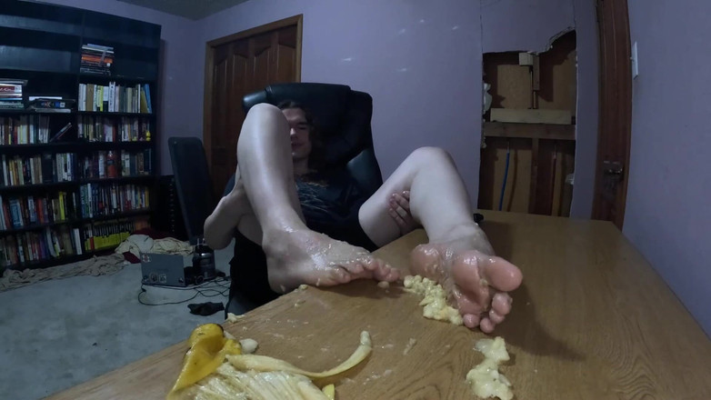 Mr Dimples: Spaß mit einer banane haben - crush &amp; self fußanbetung