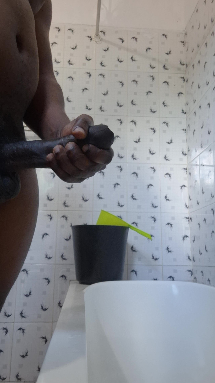 Bumba: Penis saya tanpa ampun Itu mencari vagina kotor untuk disapu
