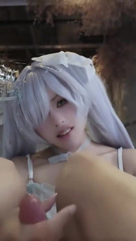 Çarpıcı cosplayer yakın çekim seansı dölleme finaline dönüşerken sabah vahşi başlıyor