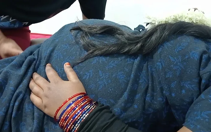 Veni: Tamil Wife Fucks Her Lover While Talking on Phone with...