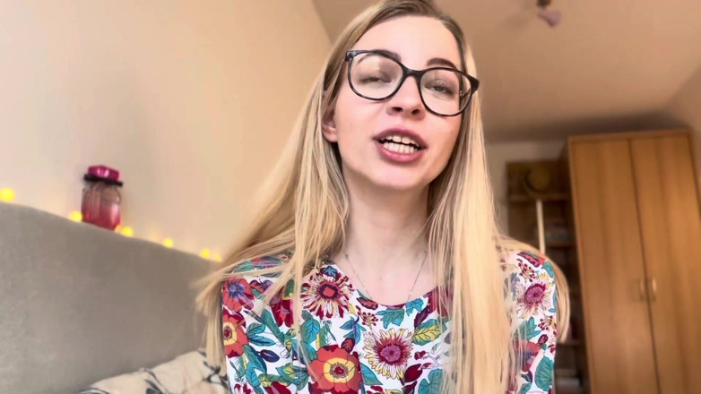 Goddess_Bella_Rae: 2 मुख्य संकेत एक आदमी दब्बू बीटा है (बाहर आने के बिना)
