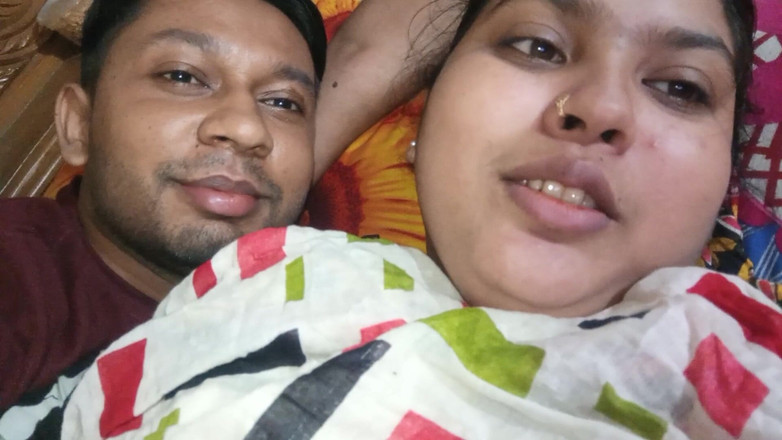 Desi Video BD: Une bhabhi desi bangladaise baise avec son devar