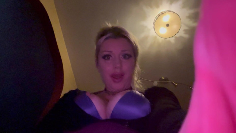 Sultry Silvea: Smyslné šukání Silvey Záludné šukání v kuchyni