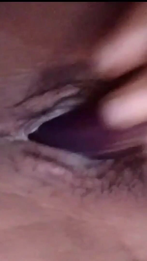 priyastar99: Hot Desi Bhabhi Unique Eggplant Performance