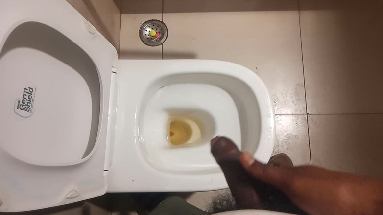 KUMBHA MANOJ KUMAR: Doktor ülkelerin aşk hareketinde en büyük oyuncağın tadını çıkarıyor