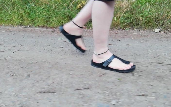 Carmen_Nylonjunge: Plimbare în natură în Birkenstock