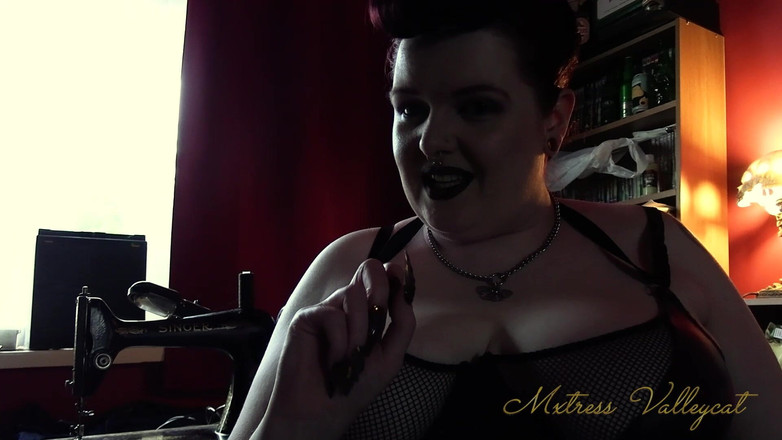 Mxtress Valleycat: Zlaté Stiletto Uctívání Nehtů