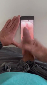 Cum on the screen of my phone cum tribute