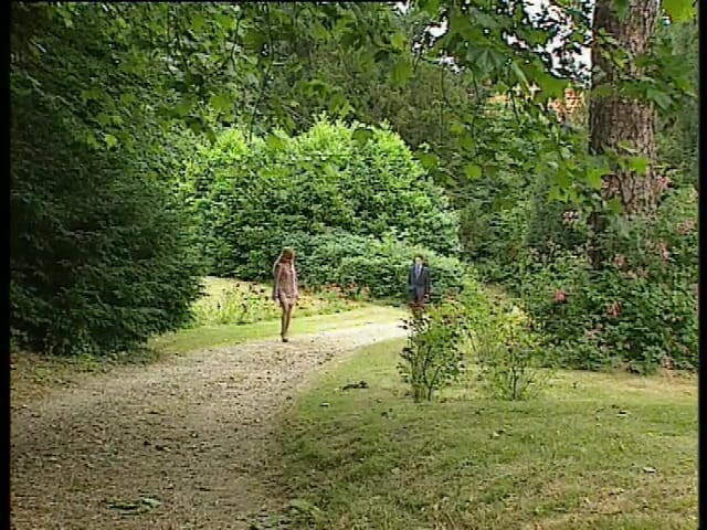 All you need to fuck: Blond MILF i skogen förför affärsman ... knulla mig hårt!