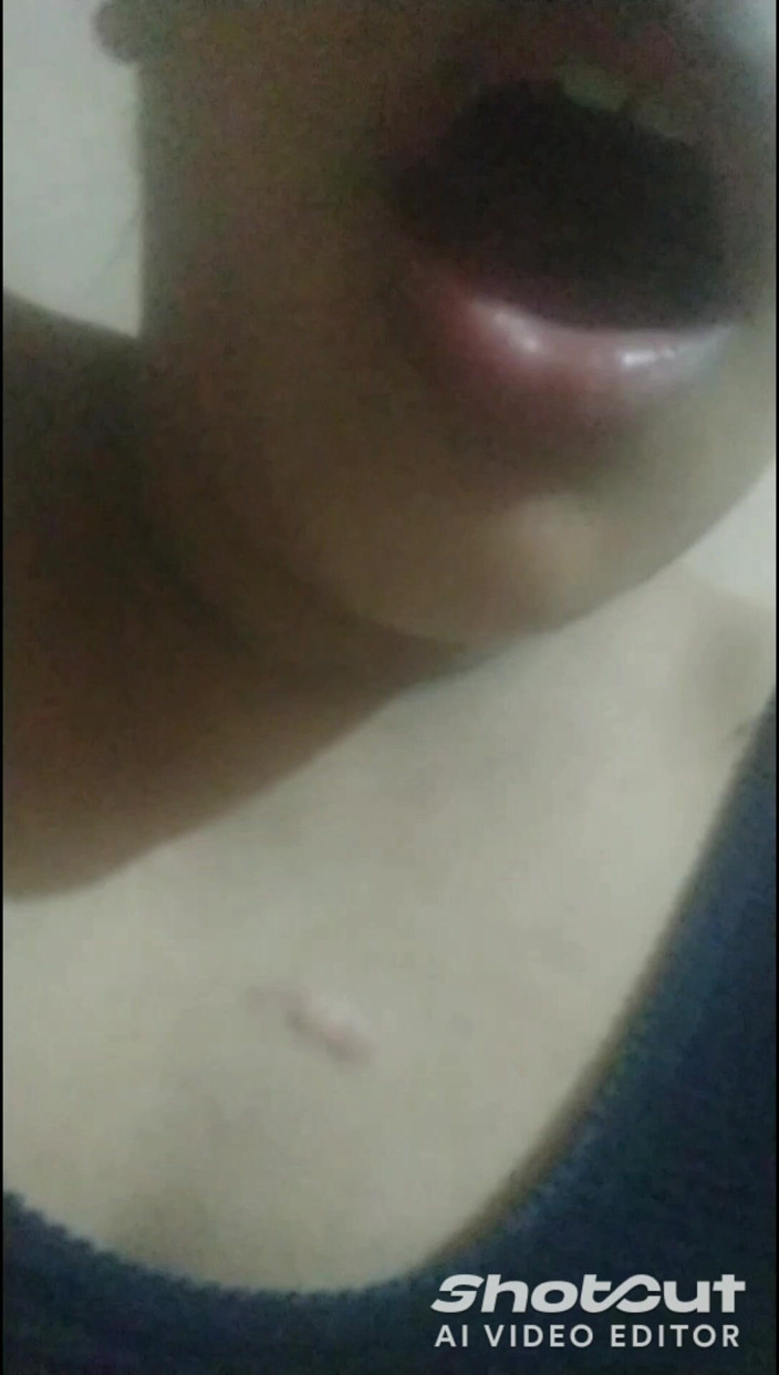 Dr_doom21: Desi Bhabhi Ji Bani Desi Randi Hui Chut Me Khujli...