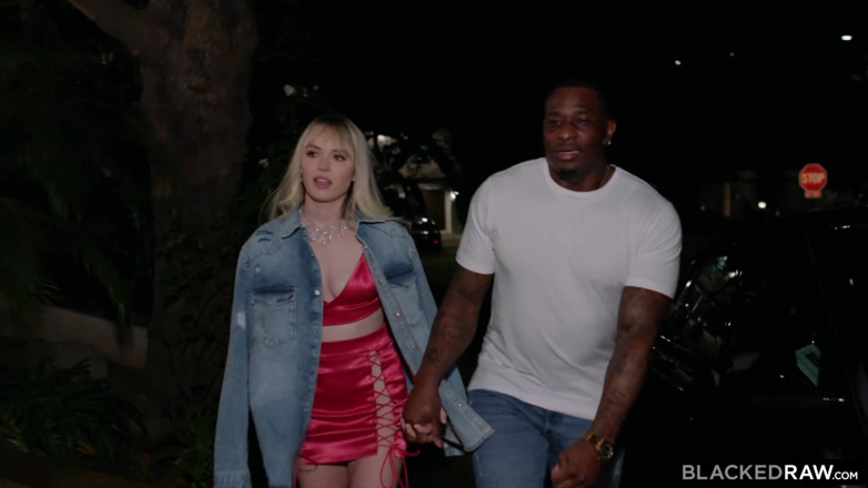 Blackedraw: Blackedraw - cette jolie blonde a une soif de grosse noire