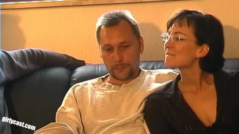 Girlycast: Lisa makes Mannie to a cuckold