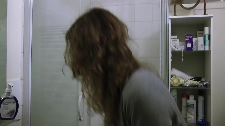 Paris Jango: Погруженная со шлюшкой в ее душе!