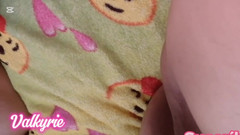 Valkyrieandluigy: Linda namorada chupando rico