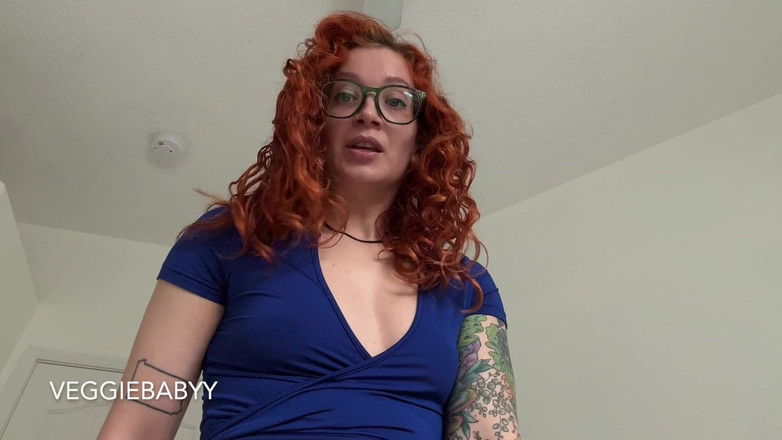 Veggiebabyy: Beta fucktoy část 3: Cudná kancelářská děvka spitroastovaná a čtyřnásobná creampie