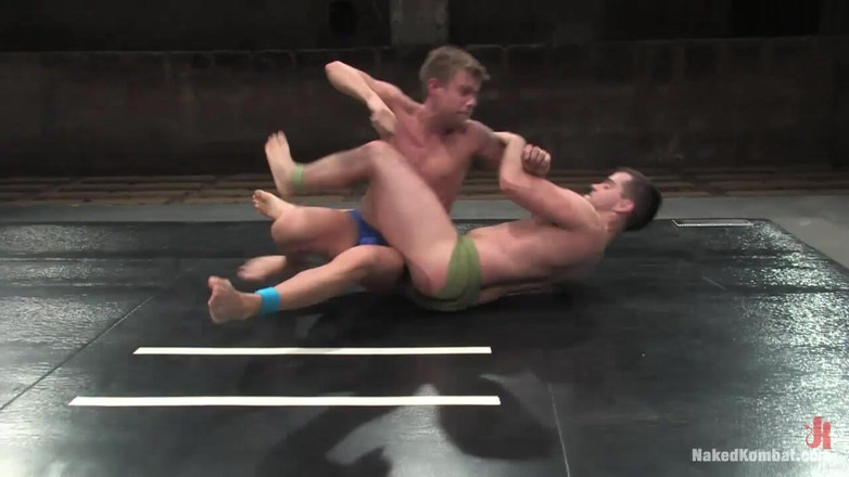 Naked Kombat: Cole ryan gegen braxton bond
