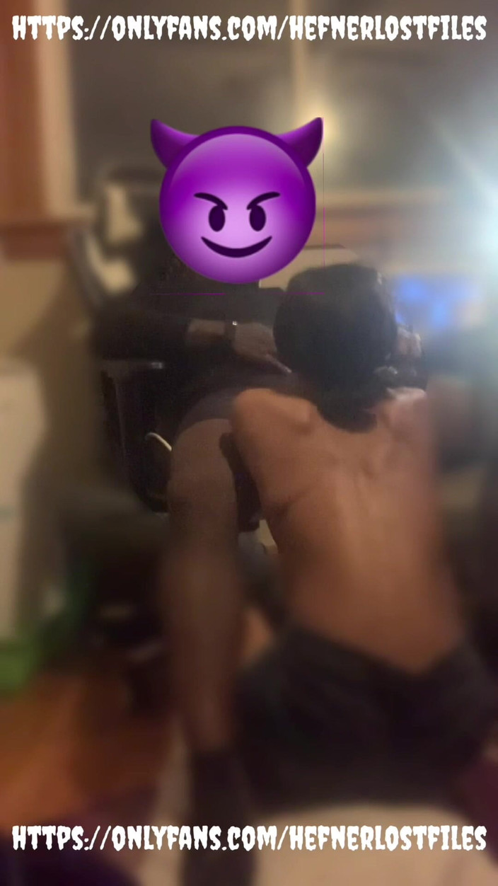 PlayboyHef: Доение члена куколда, АСМР