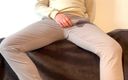 Lucas Nathan King: Högt stönande enorma handsfree cumshot i jeans | Slowmotion