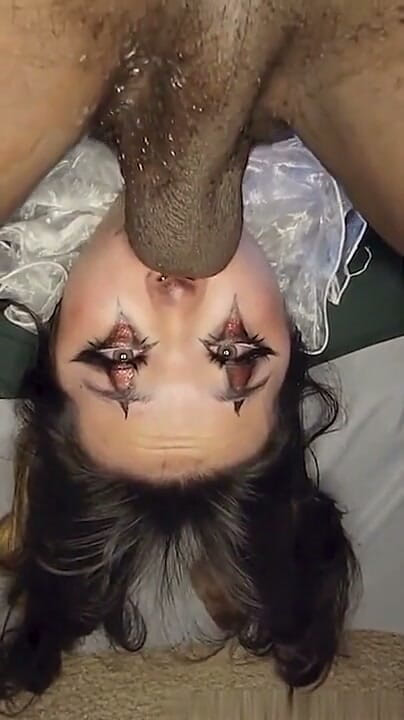 Petite creampie Asian Cumdump sluts: Disordinato halloween pagliaccio sciatto bbc - sperma sul trucco del pagliaccio