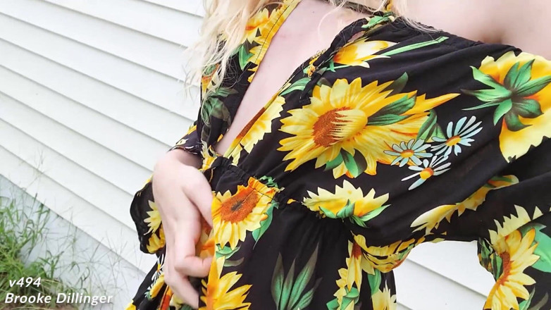 Brooke Dillinger: Kencing luar dalam gundress