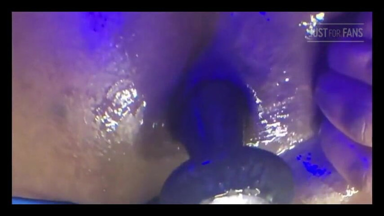 DipsoDeep: På nära håll och personligt