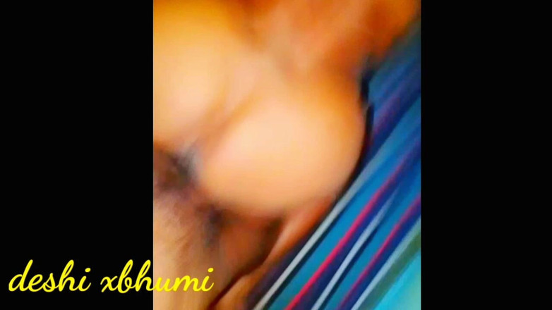 Deshi xbhumi patel: Desi bhabhi bị brinjal nhét vào âm hộ của cô ấy