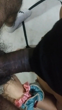 Land Ko Chusa Kar Malish Korte
