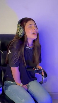 I Wet My Jeans While Playing with My Friends
