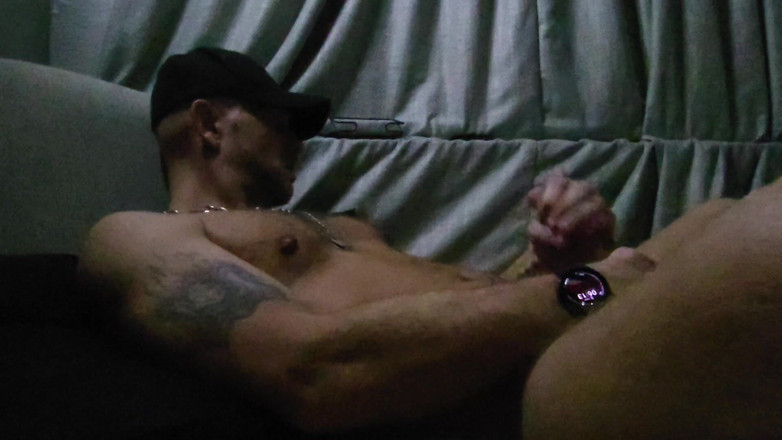 Eyolf: Masturbándose