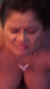 Soția lui sexy se fute cu altcineva! Grăbește-te să vină