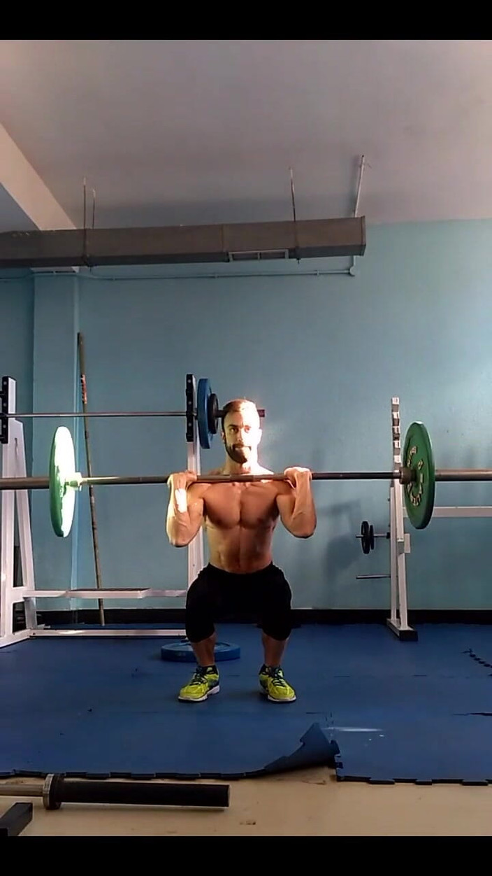 Zeus Ray: Тренировка в спортзале...