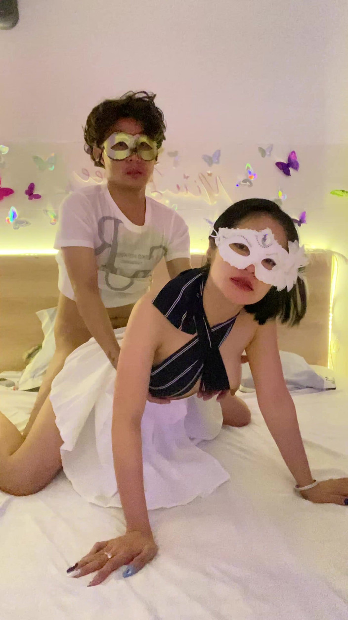 MiuBabee: 彼氏はラッキーにも恋人の親友に出会えた